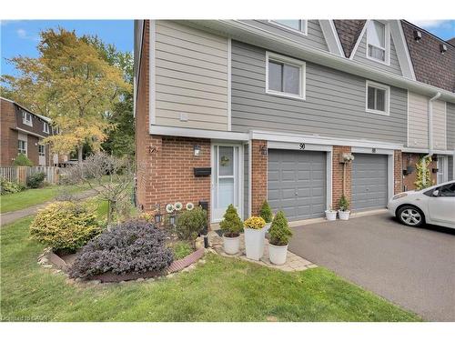 90 Ann Street, Dundas, ON - Outdoor