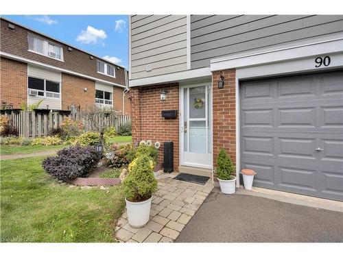 90 Ann Street, Dundas, ON - Outdoor