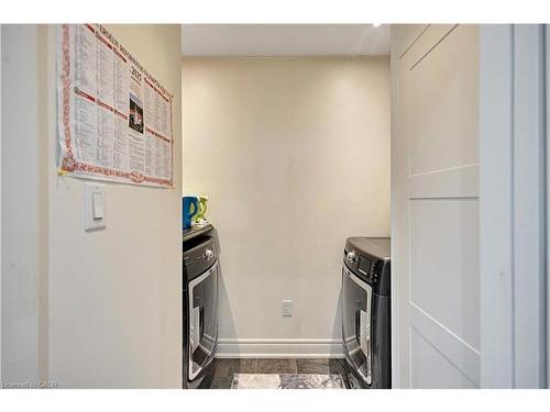 90 Ann Street, Dundas, ON - Indoor Photo Showing Laundry Room