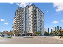 809-539 Belmont Avenue W Kitchener, ON N2M 0A2