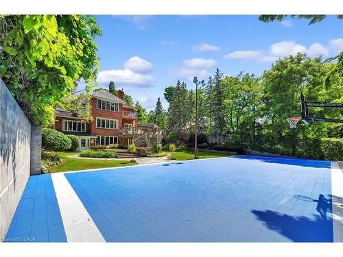 32 Maple Hill Drive, Kitchener, ON 