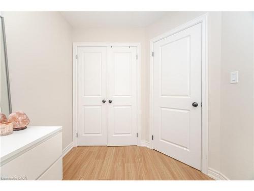 235 Mead Avenue, Hamilton, ON - Indoor Photo Showing Other Room