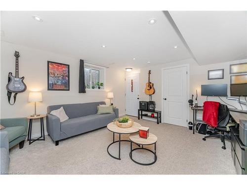 235 Mead Avenue, Hamilton, ON - Indoor Photo Showing Other Room