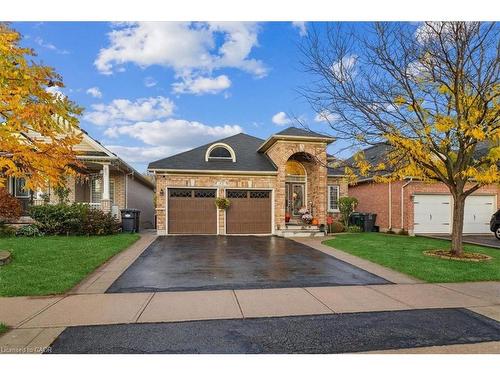 52 Mistycreek Crescent  Brampton, ON L7A 3E8