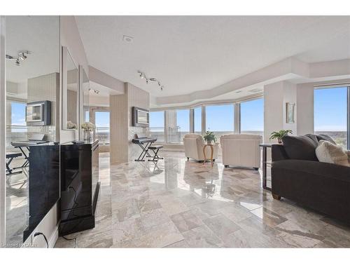 1902-190 Hespeler Road, Cambridge, ON - Indoor