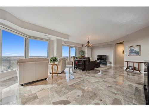 1902-190 Hespeler Road, Cambridge, ON - Indoor Photo Showing Living Room