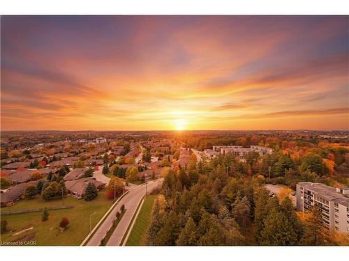 1902-190 Hespeler Road, Cambridge, ON - Outdoor With View