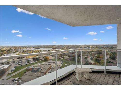 1902-190 Hespeler Road, Cambridge, ON - Outdoor With View