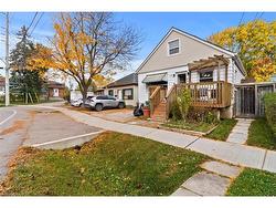 1097 Enola Avenue  Mississauga, ON L5G 4B1