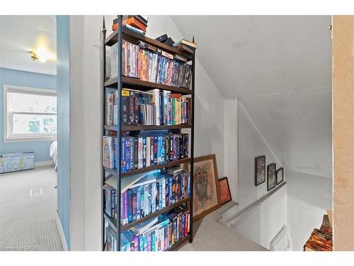 1097 Enola Avenue, Mississauga, ON - Indoor Photo Showing Other Room