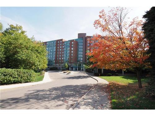 Ph12-55 Blue Springs Drive, Waterloo, ON - Outdoor