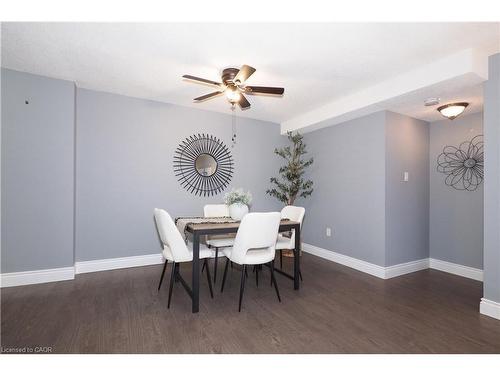 Ph12-55 Blue Springs Drive, Waterloo, ON - Indoor Photo Showing Dining Room
