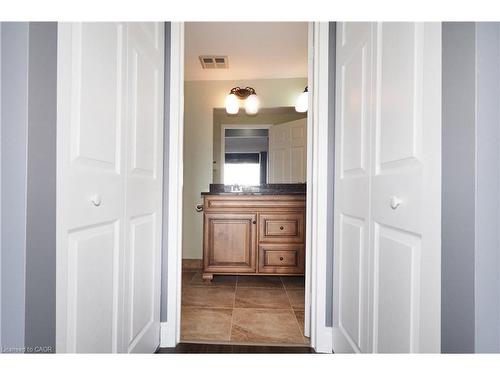 Ph12-55 Blue Springs Drive, Waterloo, ON - Indoor Photo Showing Other Room