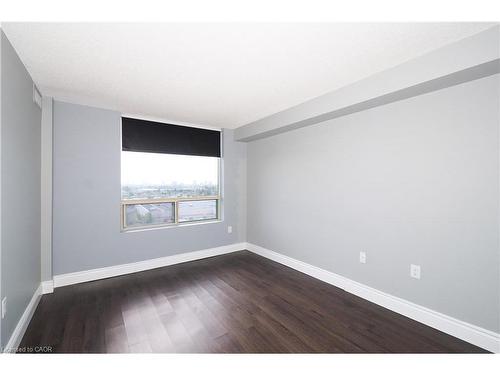 Ph12-55 Blue Springs Drive, Waterloo, ON - Indoor Photo Showing Other Room