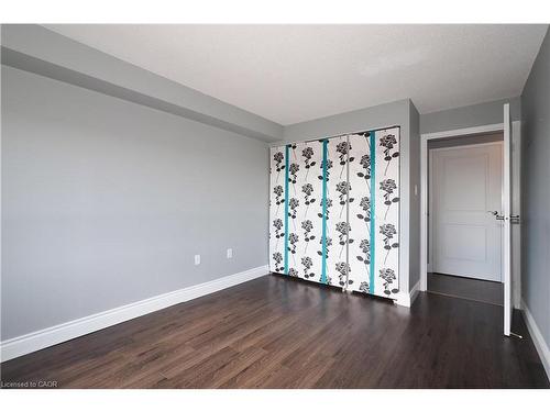 Ph12-55 Blue Springs Drive, Waterloo, ON - Indoor Photo Showing Other Room