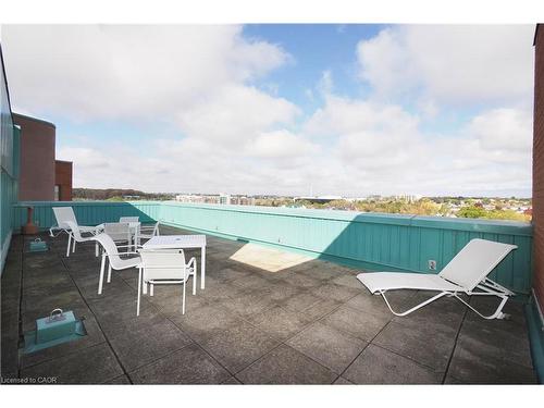 Ph12-55 Blue Springs Drive, Waterloo, ON - Outdoor