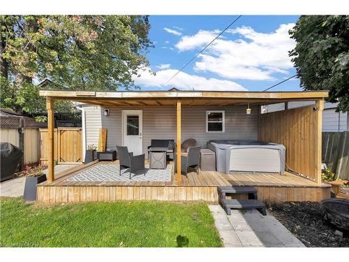 332 Vansitmart Avenue, Hamilton, ON - Outdoor With Deck Patio Veranda