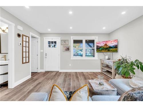 324 East 43Rd Street, Hamilton, ON - Indoor