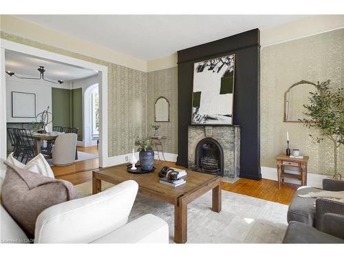78 William Street W, Waterloo, ON - Indoor Photo Showing Living Room With Fireplace