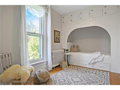 78 William Street W, Waterloo, ON - Indoor Photo Showing Bedroom