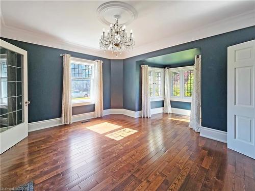 14 Robinson Street S, Grimsby, ON - Indoor Photo Showing Other Room