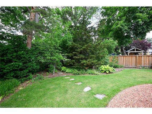 14 Robinson Street S, Grimsby, ON - Outdoor