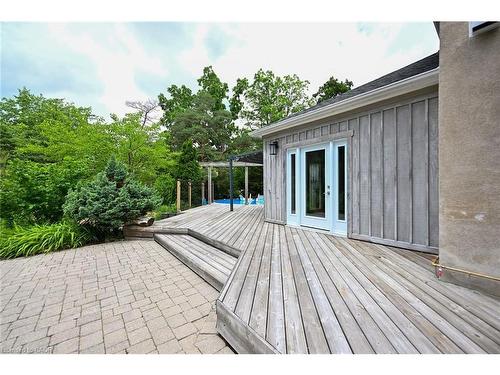 14 Robinson Street S, Grimsby, ON - Outdoor With Deck Patio Veranda With Exterior