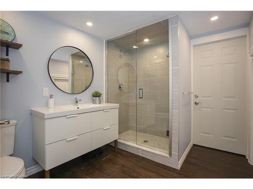 122 Buckingham Drive, Hamilton, ON - Indoor Photo Showing Bathroom