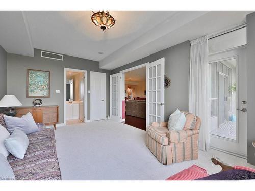 807-1900 The Collegeway, Mississauga, ON - Indoor