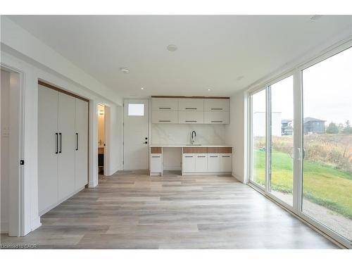 3775 Sunbank Crescent, Severn, ON - Indoor Photo Showing Other Room