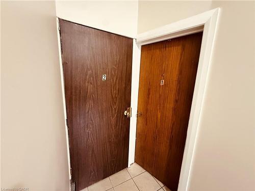 24 Somerset Avenue, Hamilton, ON - Indoor Photo Showing Other Room