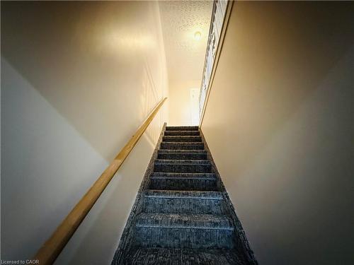 24 Somerset Avenue, Hamilton, ON - Indoor Photo Showing Other Room