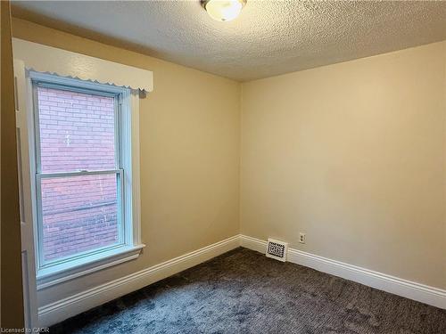 24 Somerset Avenue, Hamilton, ON - Indoor Photo Showing Other Room