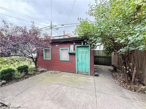 24 Somerset Avenue, Hamilton, ON - Outdoor