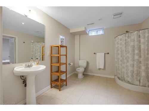 1061 Summit Ridge Drive, Oakville, ON - Indoor Photo Showing Bathroom