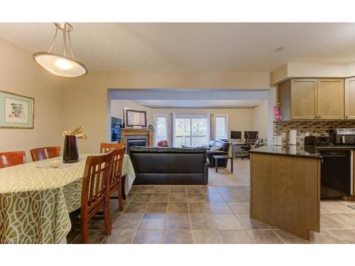 7-330 Dearborn Boulevard, Waterloo, ON - Indoor