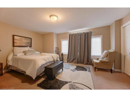 7-330 Dearborn Boulevard, Waterloo, ON - Indoor Photo Showing Bedroom