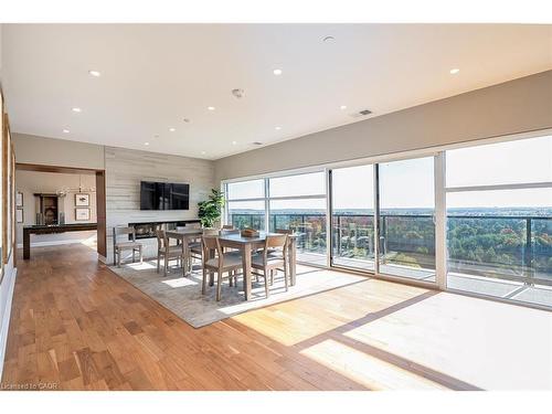 202-1878 Gordon Street, Guelph, ON - Indoor