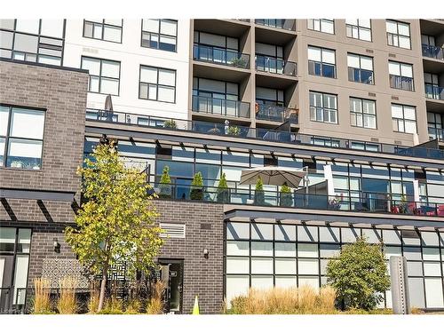 202-1878 Gordon Street, Guelph, ON - Outdoor