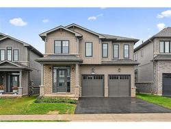 67 Starfire Crescent  Stoney Creek, ON L8E 0K8