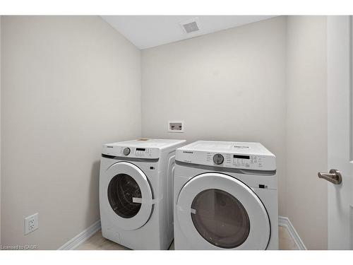 67 Starfire Crescent, Stoney Creek, ON - Indoor Photo Showing Laundry Room