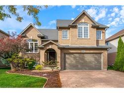 5255 White Dove Parkway  Niagara Falls, ON L2H 3M5