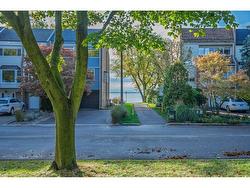 2063 Waters Edge Drive  Oakville, ON L6L 1A3