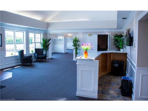 617 King Street N, Waterloo, ON 