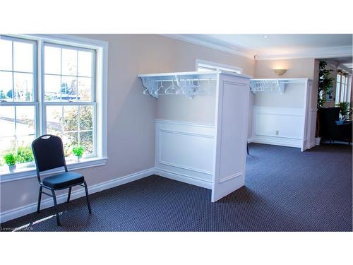 617 King Street N, Waterloo, ON 