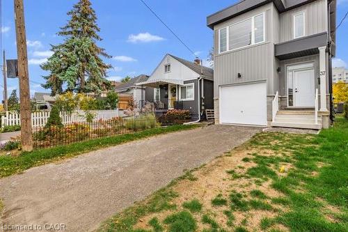 37 Delena Avenue S, Hamilton, ON - Outdoor