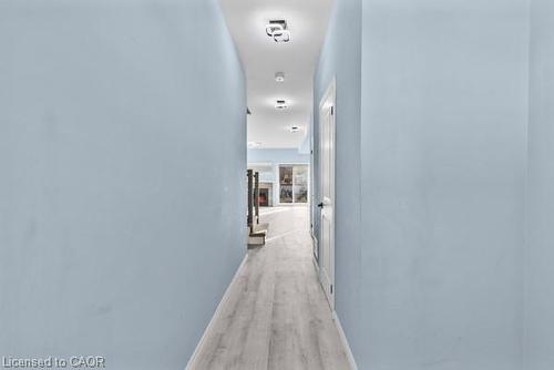 37 Delena Avenue S, Hamilton, ON - Indoor Photo Showing Other Room