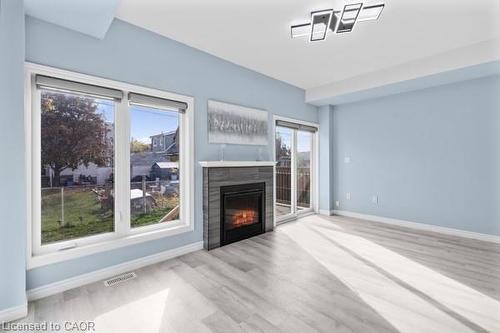 37 Delena Avenue S, Hamilton, ON - Indoor Photo Showing Living Room With Fireplace