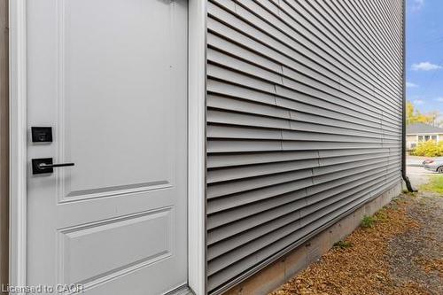 37 Delena Avenue S, Hamilton, ON -  With Exterior