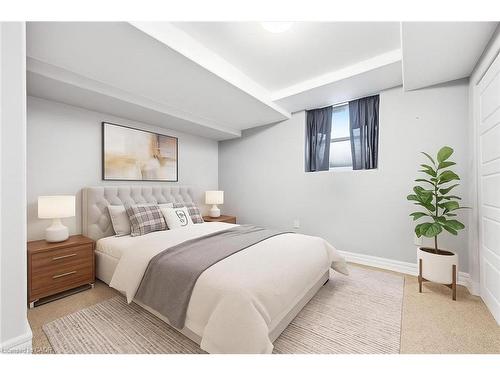 500 Watson Parkway S, Guelph, ON - Indoor Photo Showing Bedroom